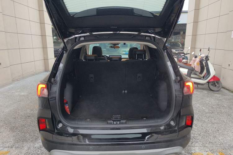 Used Ford Escape 2020 EcoBoost 245 4x4 Enjoyment Model