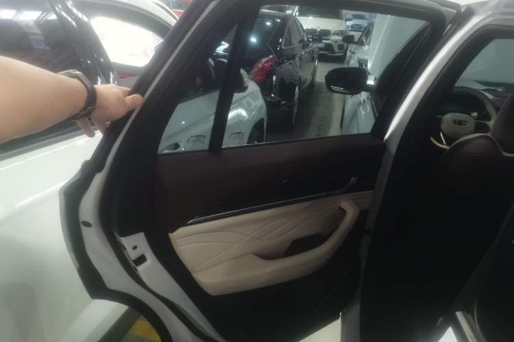 Used Geely Auto Monjaro L 2021 2.0TD DCT EVO Two-Wheel Drive Prestige Version
