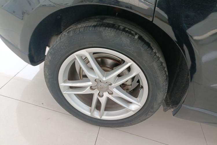 Used Audi Q5 2016 40 TFSI Comfort Model