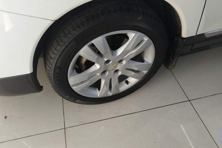 Used Peugeot 3008 2015 2.0L Automatic Trend Edition
