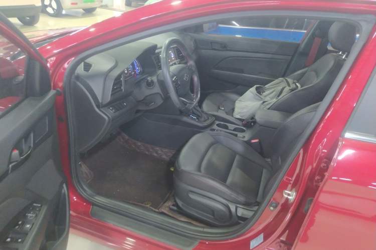 Used Hyundai Elantra 2019 1.4T Dual-Clutch Xuan Dong · Dynamic Model