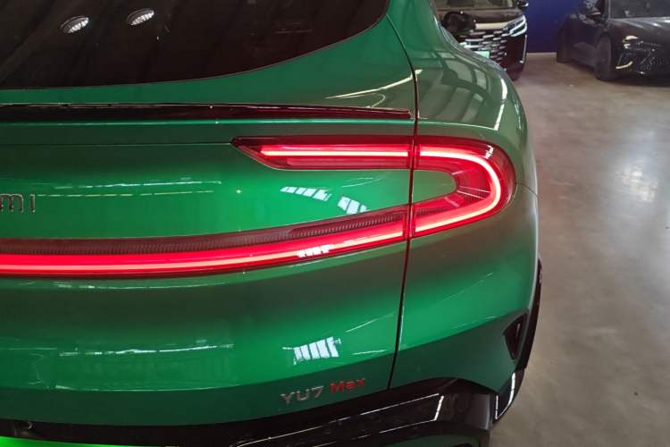 Used  YU7 2025 Ultra-Long Range High-Performance All-Wheel-Drive Max Edition
