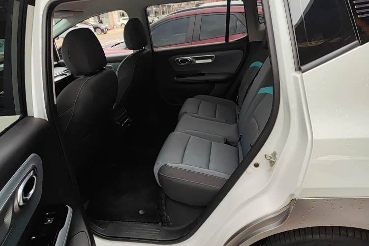 Used AION Y 2022 Plus 70 Enjoy Edition