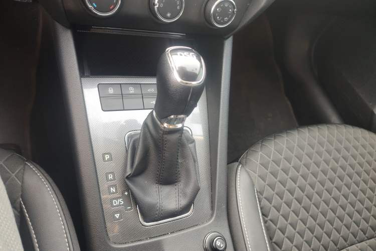 Used Skoda Octavia 2019 TSI280 DSG Luxury Edition Station Wagon China VI Standard