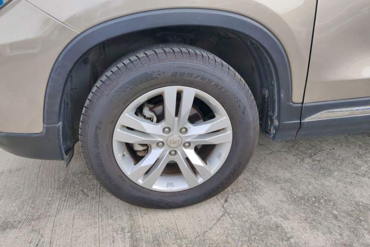 Used Changan CS75 2016 1.5T Manual FENGSHANG Model
