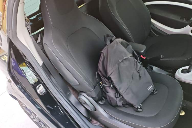 Used  fortwo 2015 1.0L 52 kW Hardtop Passion Edition
