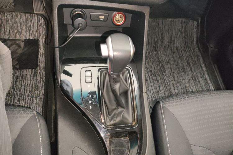 Used Baojun 730 2019 1.5T CVT Fashion Model 7 Seats China V Emission Standard
