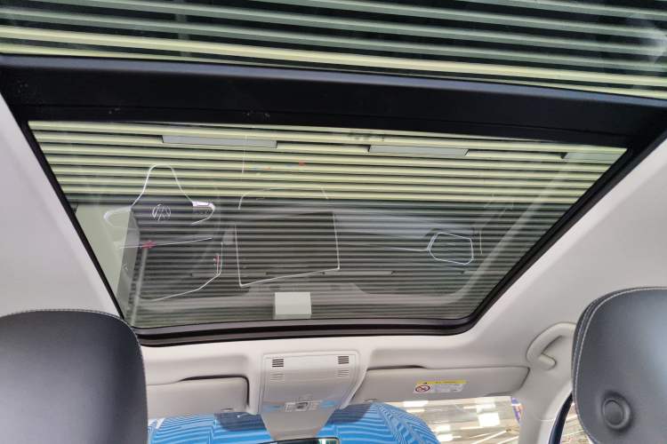 Used Volkswagen Tayron 2023 280TSI Two-Wheel-Drive Luxury Plus Advanced Version
