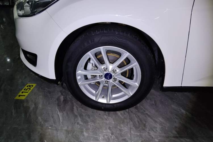 Used Ford Focus 2018 Sedan Classic 1.6L Automatic Trendy SmartDrive Edition