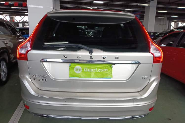 Used Volvo XC60 2017 T5 Smart Upgrade Edition