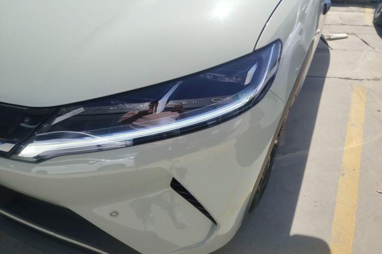 Used BYD Yuan UP 2025 Intelligent Driving Version 401 km Beyond-Range Edition