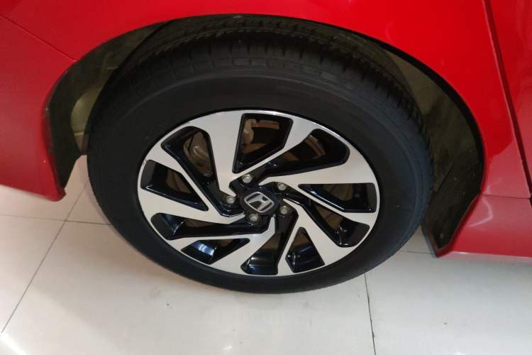 Used Honda Civic 2016 220TURBO CVT Luxury Edition
