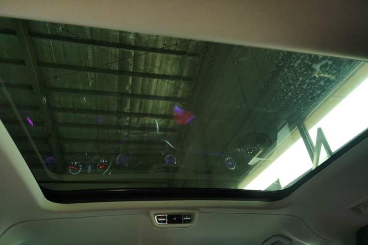 Used Mercedes-Benz V-Class 2021 V 260 Avantgarde Edition
