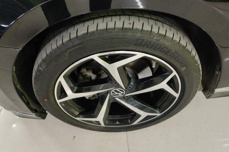 Used Volkswagen Magotan 2023 2 Million Units Commemorative Edition 330TSI DSG Luxury Version