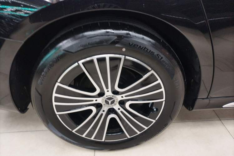 Used Mercedes-Benz E-Class 2024 Facelift E 260 L
