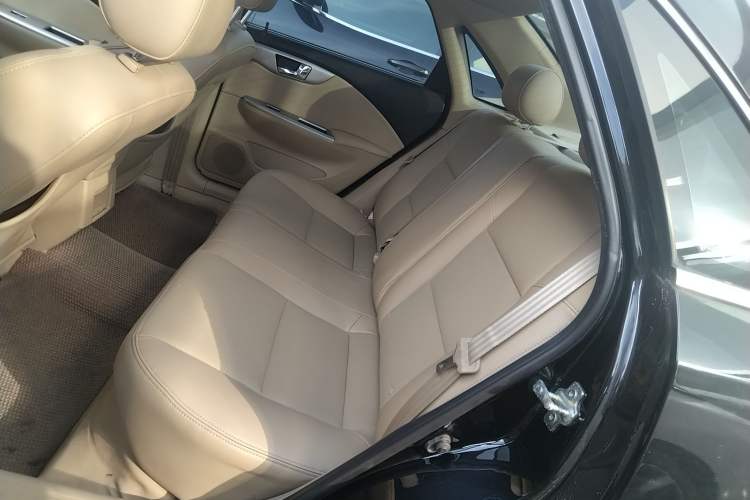 Used Buick Excelle 2013 1.5L Manual Classic Model
