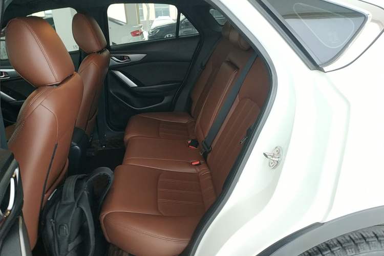 Used Mazda CX-4 2018 2.0L Automatic Two-Wheel Drive Blue Sky Dynamic Version China V Standard
