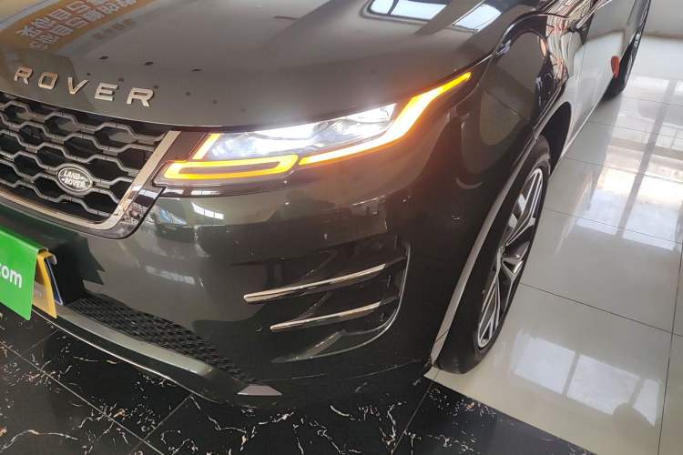 Used Land Rover Range Rover Evoque 2021 Range Rover Velar L 249PS R-Dynamic First Edition

