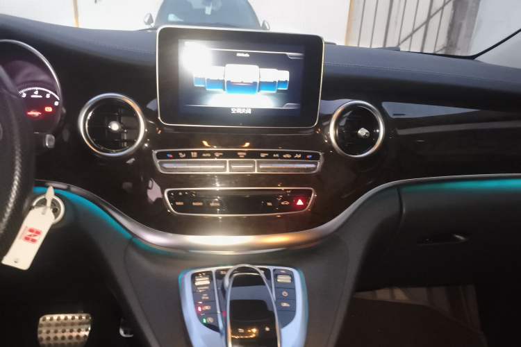 Used Mercedes-Benz V-Class 2017 V 260 Prestige Edition
