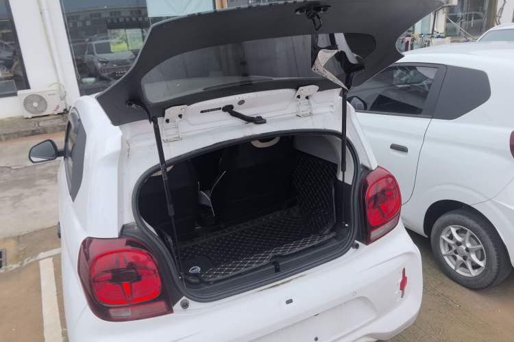 Used Roewe Clever 2021 302km All-Round Version
