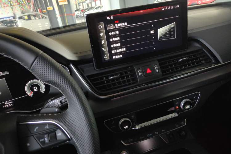 Used Audi Q5L 2022 Updated 45T Luxury Dynamic Version
