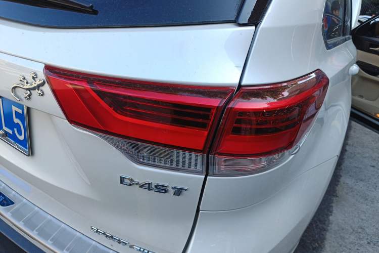 Used Toyota Highlander 2018 2.0T Four-Wheel Drive Luxury Version 7 Seats China VI Standard
