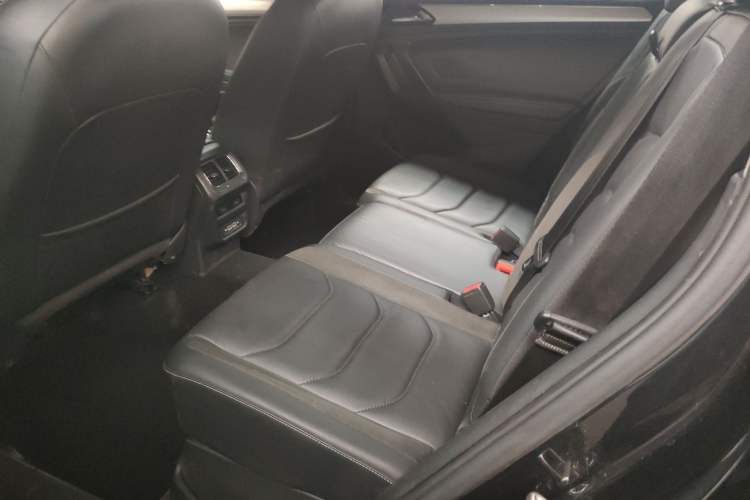 Used Volkswagen Tiguan L 2020 330TSI Automatic Two-Wheel Drive Panoramic Comfort Edition China VI Standard