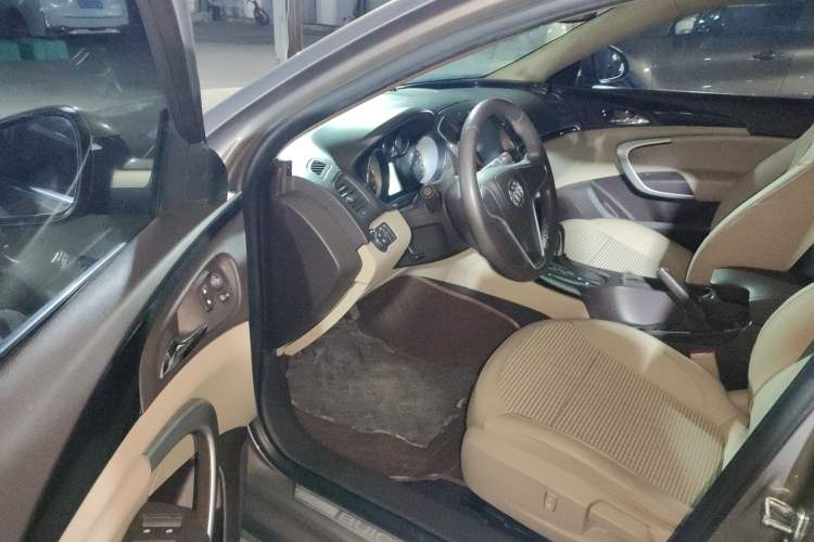 Used Buick Regal 2014 2.0L Leading Fashion Edition