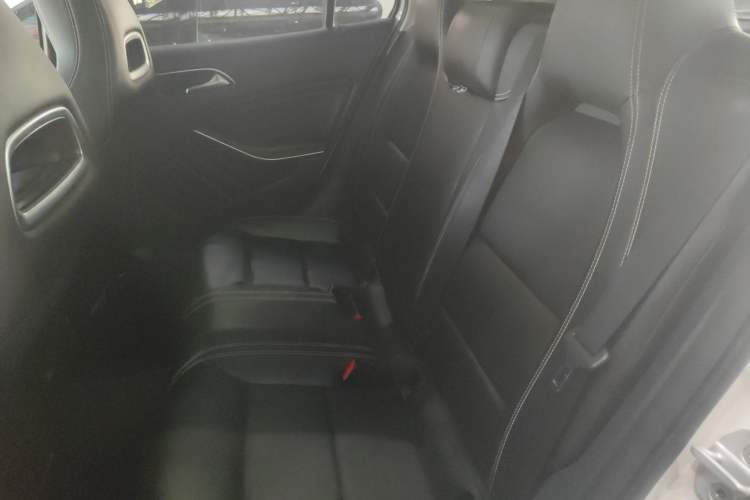 Used Mercedes-Benz GLA 2016 GLA 200 Fashion Model
