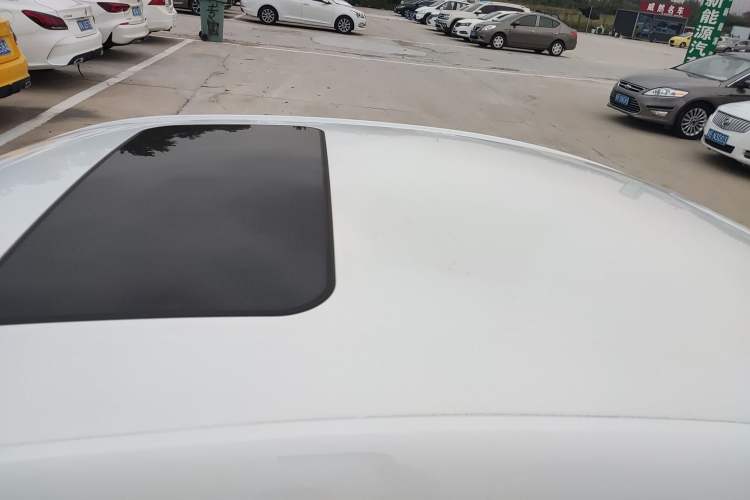 Used Roewe i5 2023 1.5L CVT Luxury Edition
