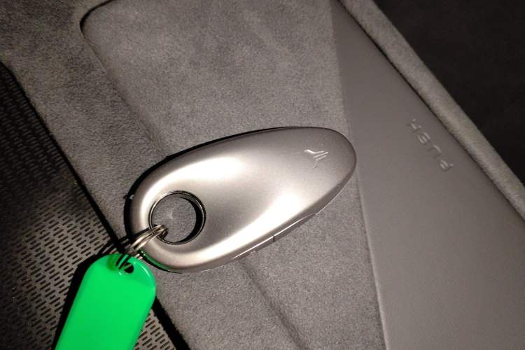 Used VOYAH PASSION 2024 PHEV Four-Wheel Drive Ultra-Long Range Executive Edition
