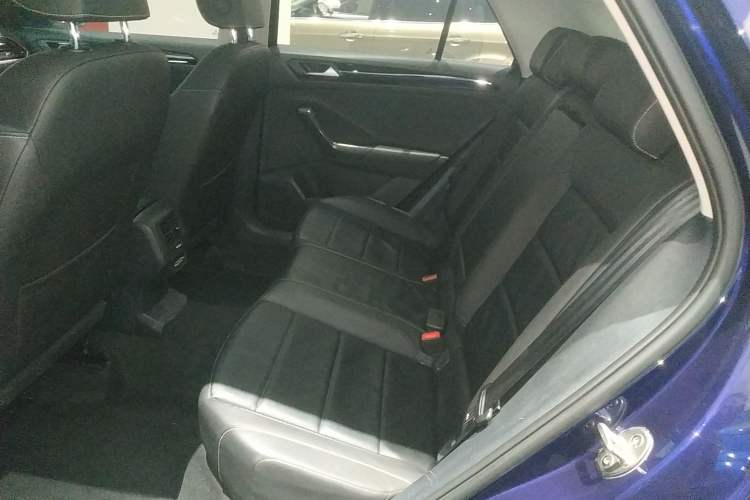 Used Volkswagen T-ROC 2018 280TSI DSG Two-Wheel-Drive Comfort Version China V Standard