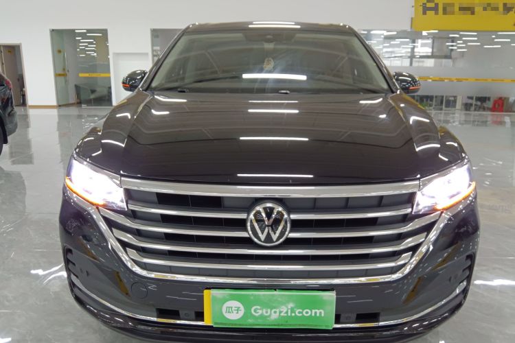 Used Volkswagen Viloran 2023 380TSI Luxury Edition
