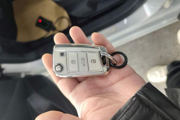 Used Volkswagen Lavida 2023 300TSI DSG Full-Comfort Edition
