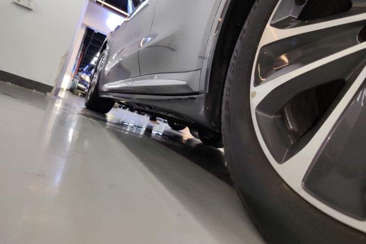 Used Hima Luxeed R7 2025 Range-Extended Version 251 km Max
