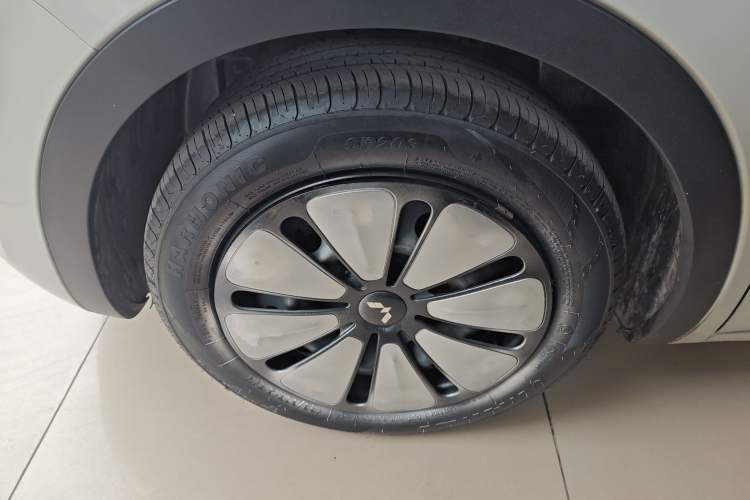 Used Wuling Bingo 2023 333 km Enjoyment Version
