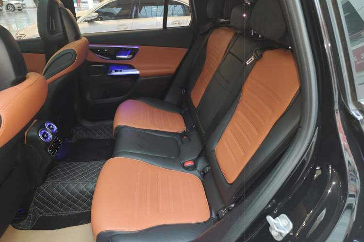 Used Mercedes-Benz GLC 2023 GLC 300 L 4MATIC Dynamic Edition 5-seater