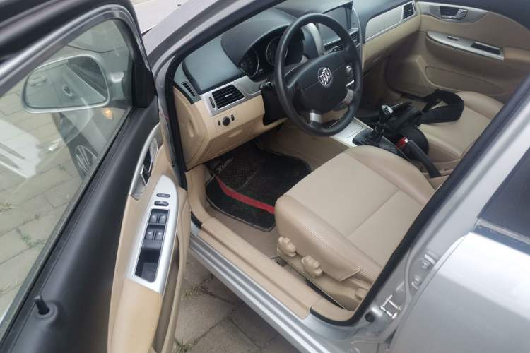 Used Buick Excelle 2013 1.5L Manual Classic Model
