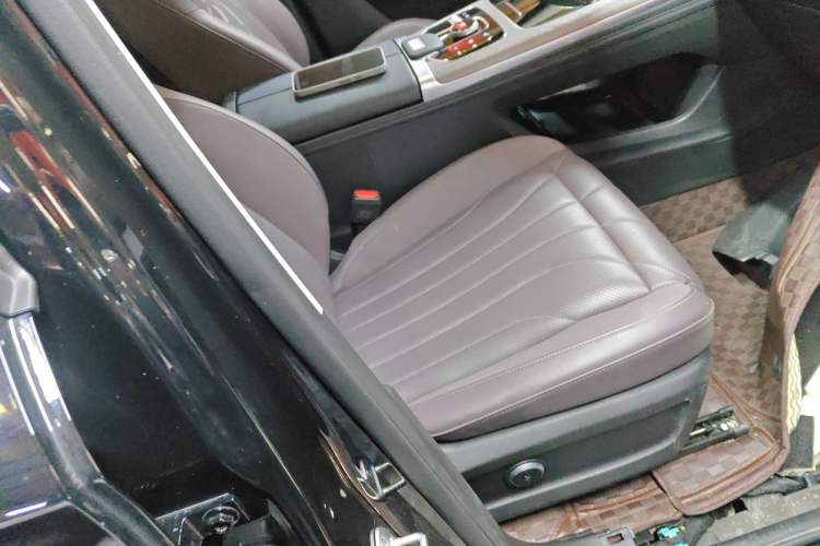 Used Chery Tiggo 9 C-DM 2025 1.5T 106KM Ultra-Comfort Version 7 Seats Lithium Iron Phosphate