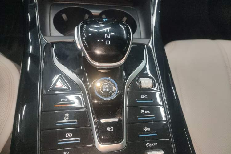 Used BYD Qin PLUS 2024 HONOR Edition DM-i 55KM Leading Model
