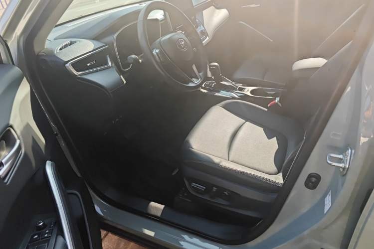 Used Toyota Corolla Cross 2022 2.0L Flagship Edition
