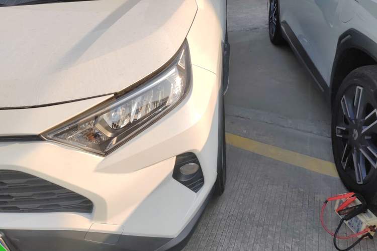 Used Toyota RAV4 2020 2.0L CVT Two-Wheel Drive Fashion Edition
