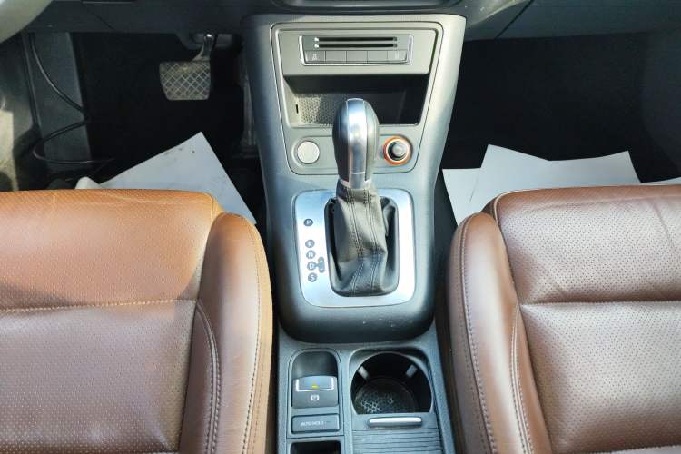 Used Volkswagen Tiguan 2015 1.8TSI Automatic Two-Wheel Drive Luxury Model
