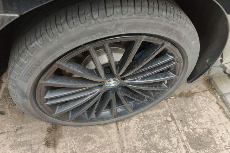 Used BMW 5 Series 2022 Second Facelift 530Li Leading Edition M Sport Package
