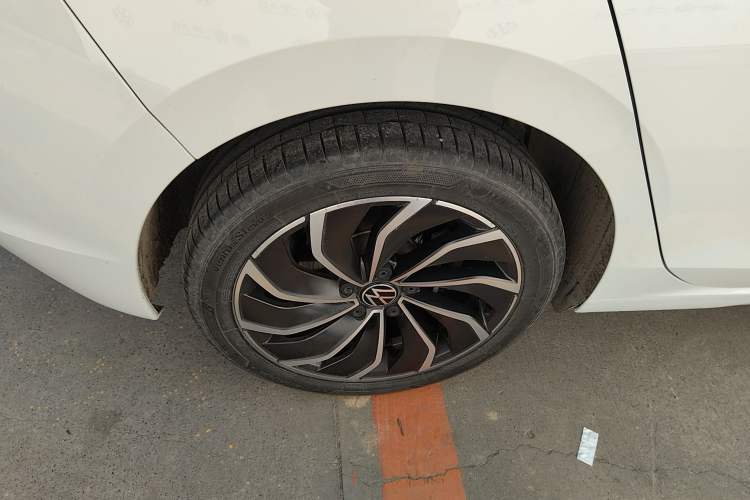 Used Volkswagen Golf 2023 Facelift 280TSI DSG Pro
