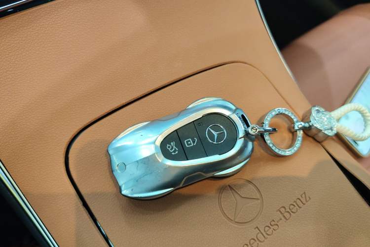 Used Mercedes-Benz GLC 2023 GLC 300 L 4MATIC Dynamic Edition 5-seater
