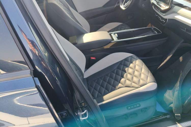 Used Volkswagen ID.6 CROZZ 2021 Long-Range PRO Edition