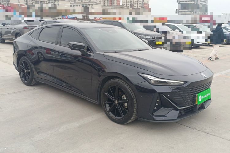 Used Changan UNI-V 2022 1.5T Smart Navigation Version
