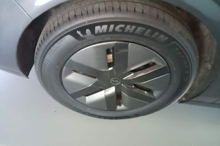 Used Li Auto MEGA 2024 Ultra Model