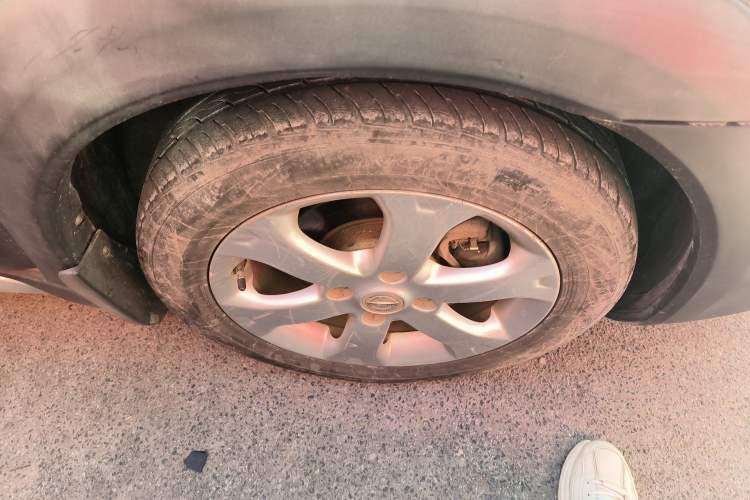 Used Nissan Livina 2013 JINRUI 1.6XV CVT Luxury Edition